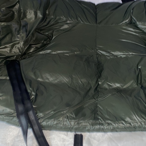 Unravel project oversized down jacket! Great for the winter weather!🔥🔥🔥🔥 - Picture 4 of 9